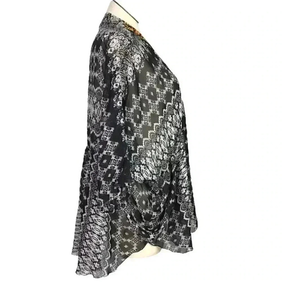 Ivy Jane Womens XS Sheer Floral V Neck Top Black Vacay Cover Up Lagenlook Relxed - Picture 3 of 5